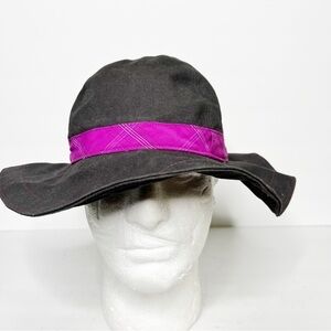 Mountain Hardwear Grey Purple Hat Exploring Brimmed Bucket Hat